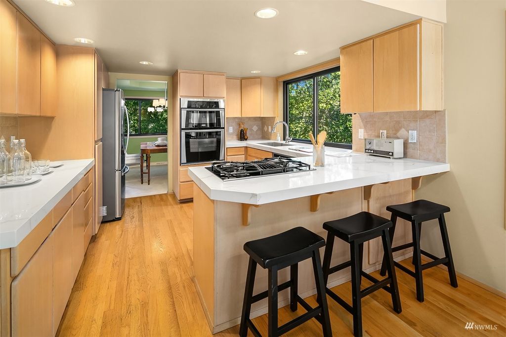 Photo of 9008 185th Place SE, Snohomish, WA 98296 (MLS # 1983984)