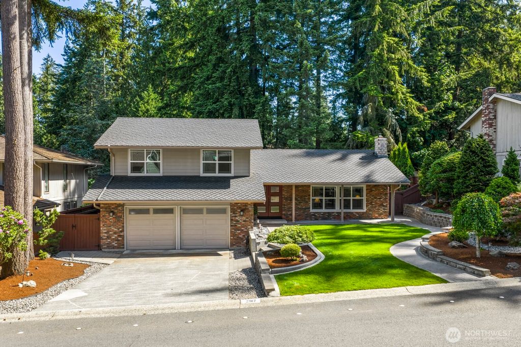 Photo of 2917 146th Place SE, Mill Creek, WA 98012 (MLS # 2384649)