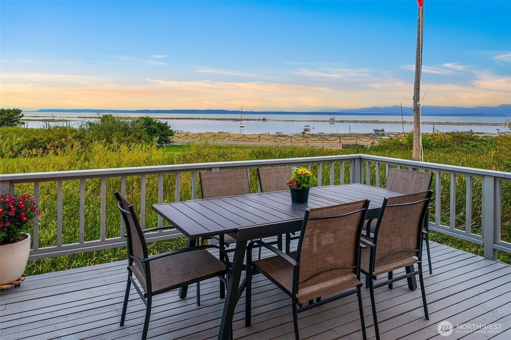 Photo of 2682 Sunlight Beach Road, Clinton, WA 98236 (MLS # 2571570)
