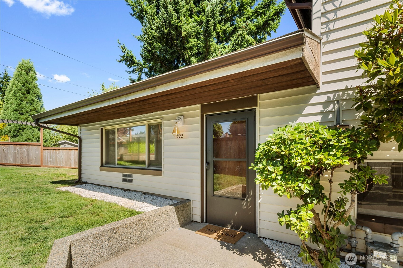 922 SW 160th Street