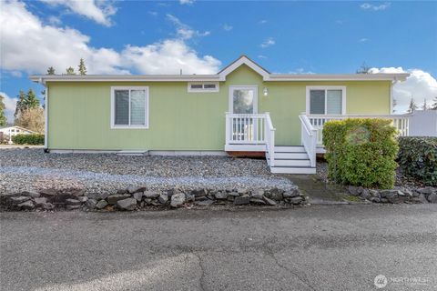 Photo of 10022 191st Street E, Puyallup, WA 98375 (MLS # 2456815)