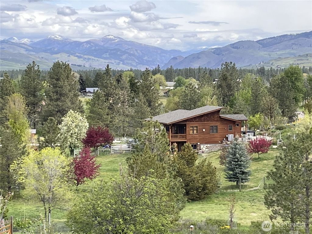 Photo of 35 Snowberry Lane, Winthrop, WA 98862 (MLS # 2504495)