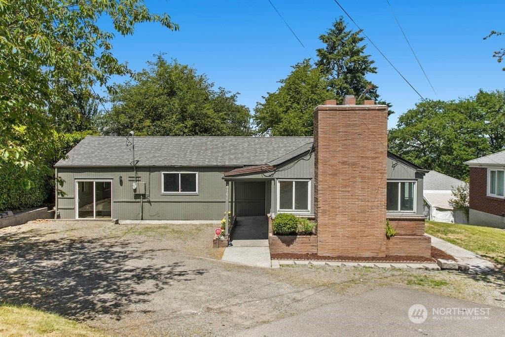 Photo of 2100 S 120th Street, Seattle, WA 98168 (MLS # 2255060)