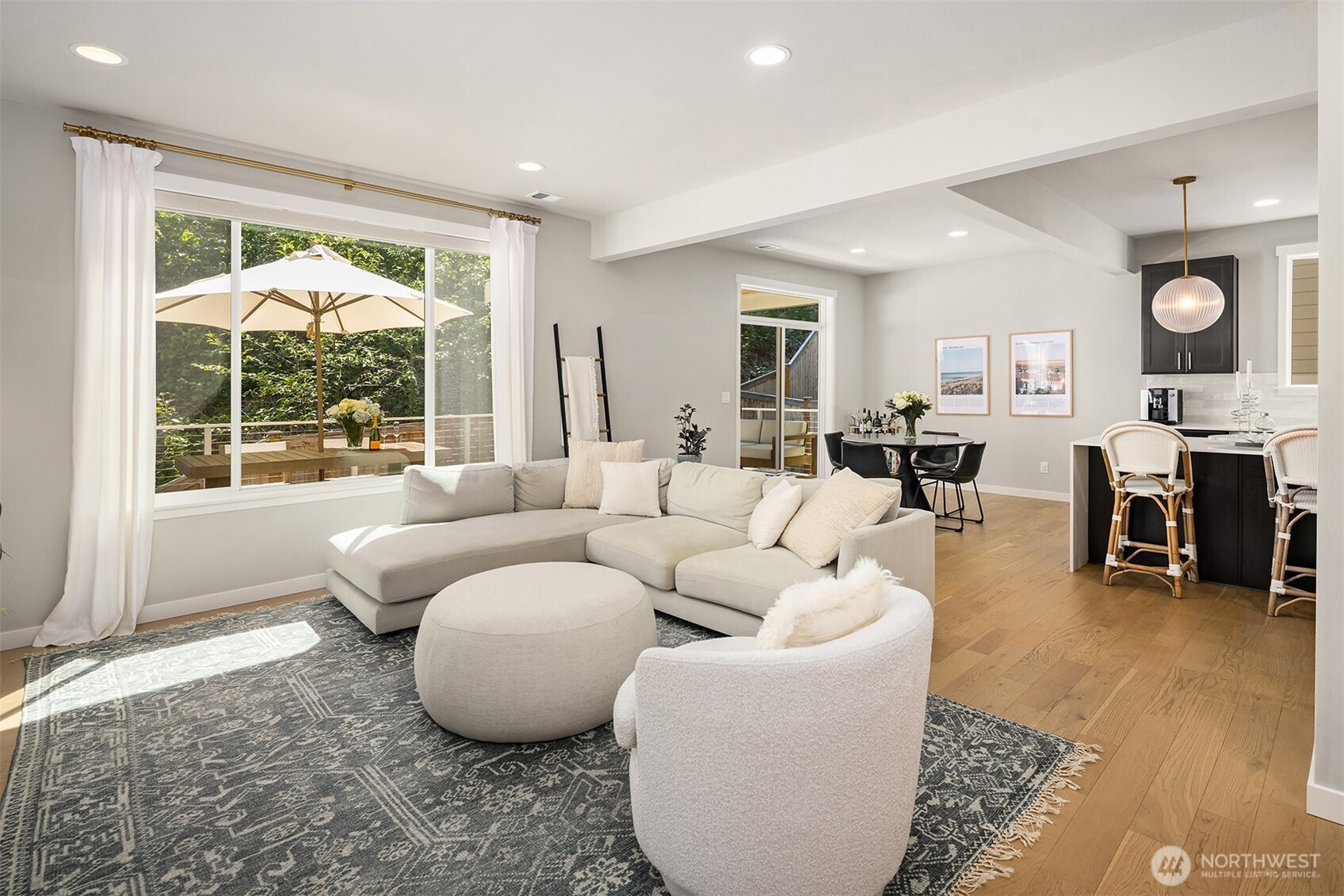2119 NW Lynx Loop