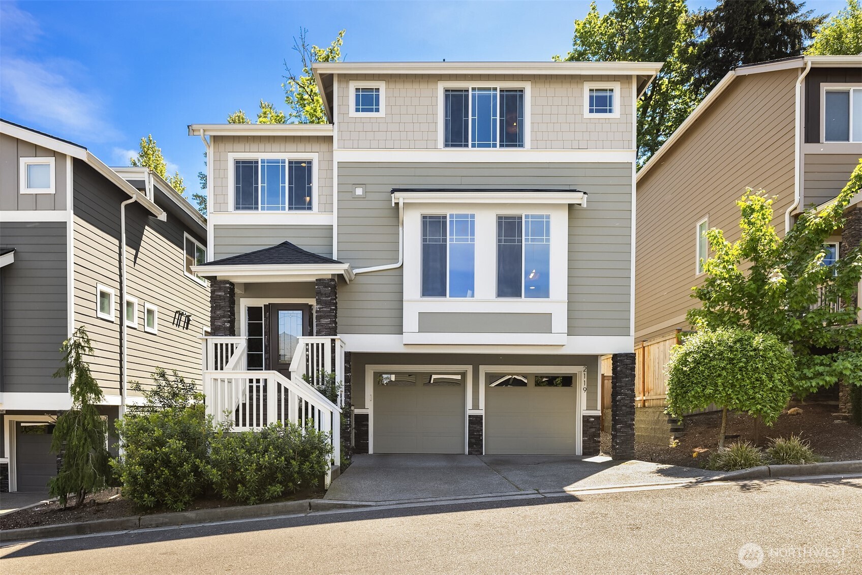 2119 NW Lynx Loop