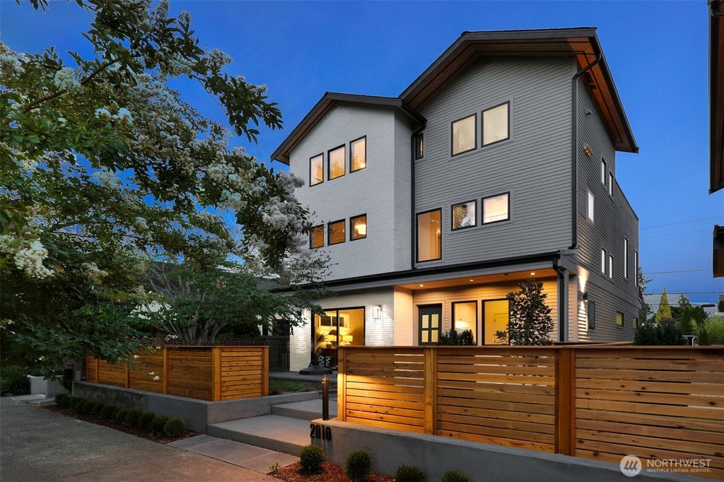 Photo of 2010 McGilvra Boulevard E, Seattle, WA 98112 (MLS # 2570136)