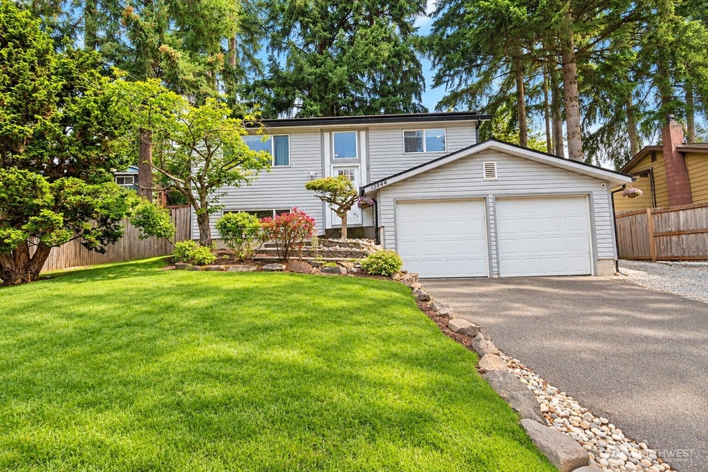 Photo of 13444 123rd Avenue NE, Kirkland, WA 98034 (MLS # 2584870)