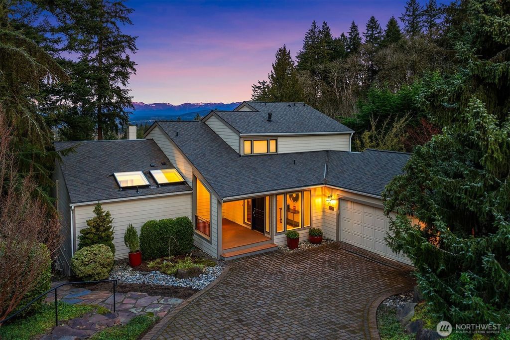 Photo of 5020 156th Avenue SE, Bellevue, WA 98006 (MLS # 2333235)