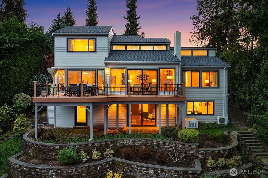 Photo of 5020 156th Avenue SE, Bellevue, WA 98006 (MLS # 2333235)