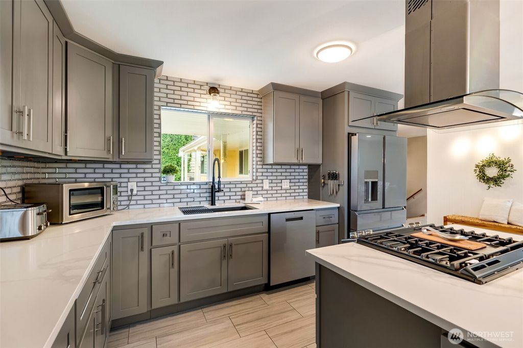 Photo of 11223 SE 182nd Street, Renton, WA 98055 (MLS # 2419754)