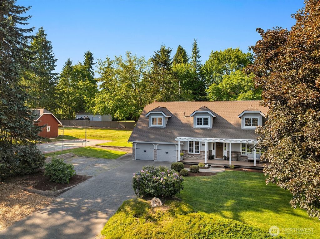 Photo of 17910 NE 125th Street, Redmond, WA 98052 (MLS # 2382512)