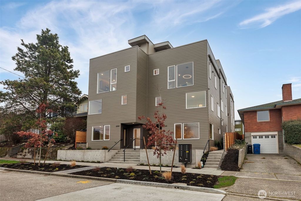 Photo of 6546 44th Avenue SW, Seattle, WA 98136 (MLS # 2331654)