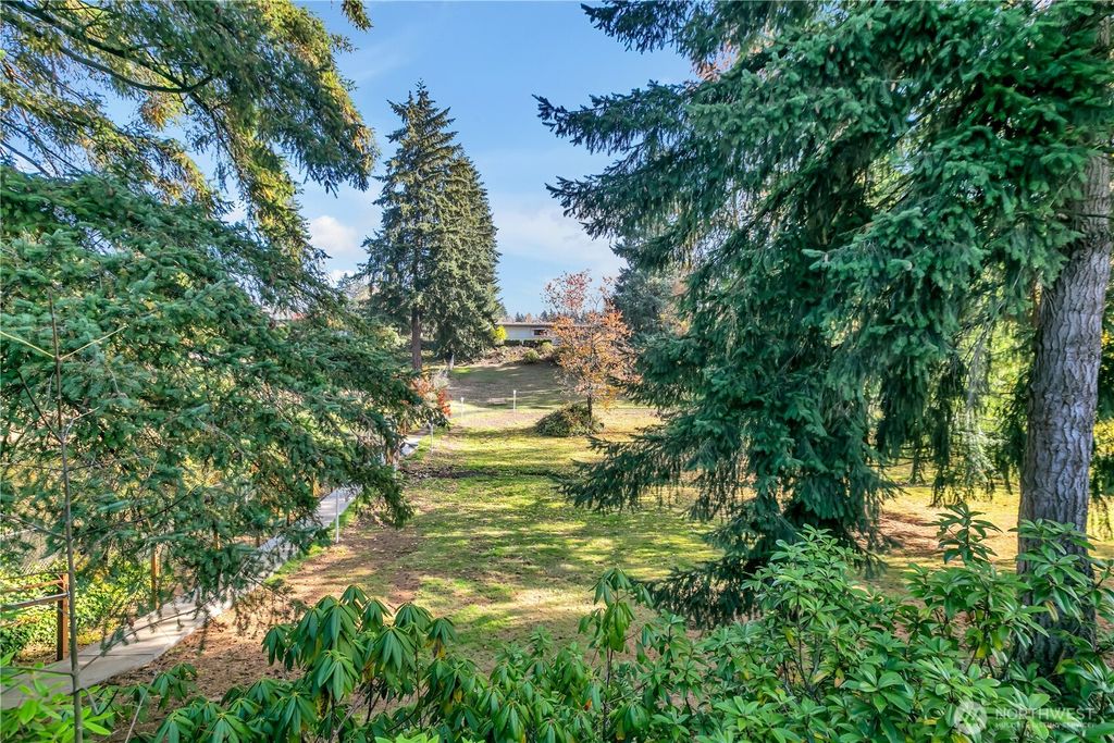 Photo of 2500 S 370th Street #117, Federal Way, WA 98003 (MLS # 2450945)