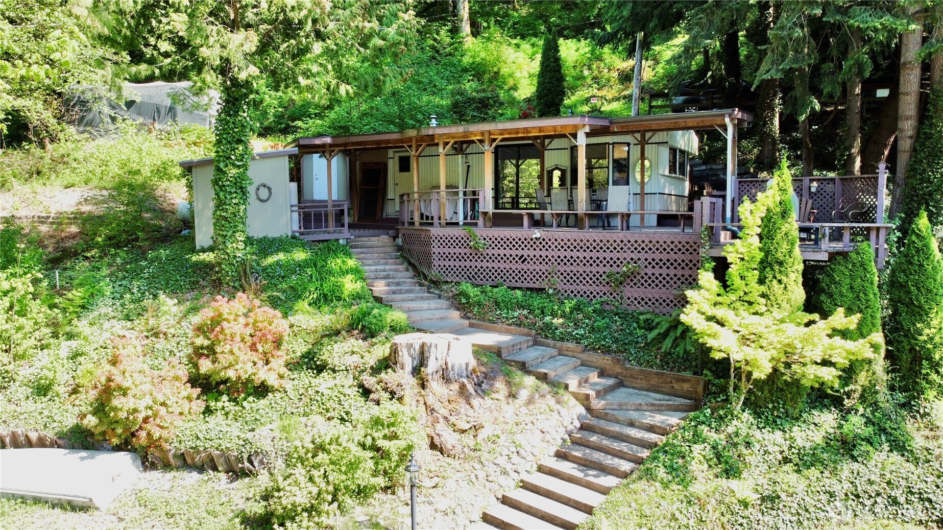 1817 Sleepy Hollow Lane
