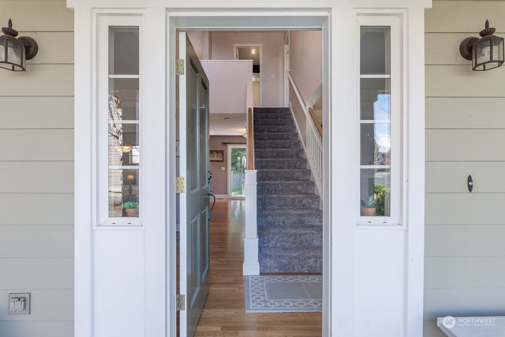 listing image 9362674394646083782