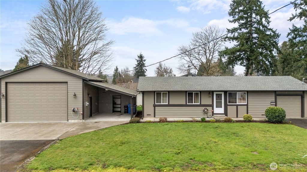 Photo of 1703 4th Avenue NW, Puyallup, WA 98371 (MLS # 2489793)
