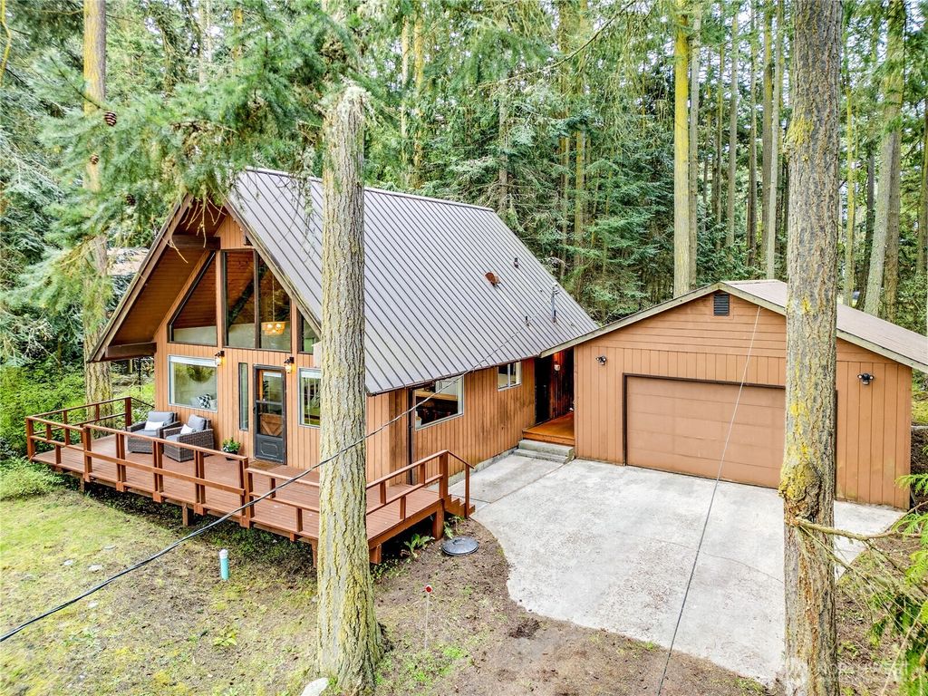 Photo of 80 Vancouver Drive, Port Townsend, WA 98368 (MLS # 2506207)