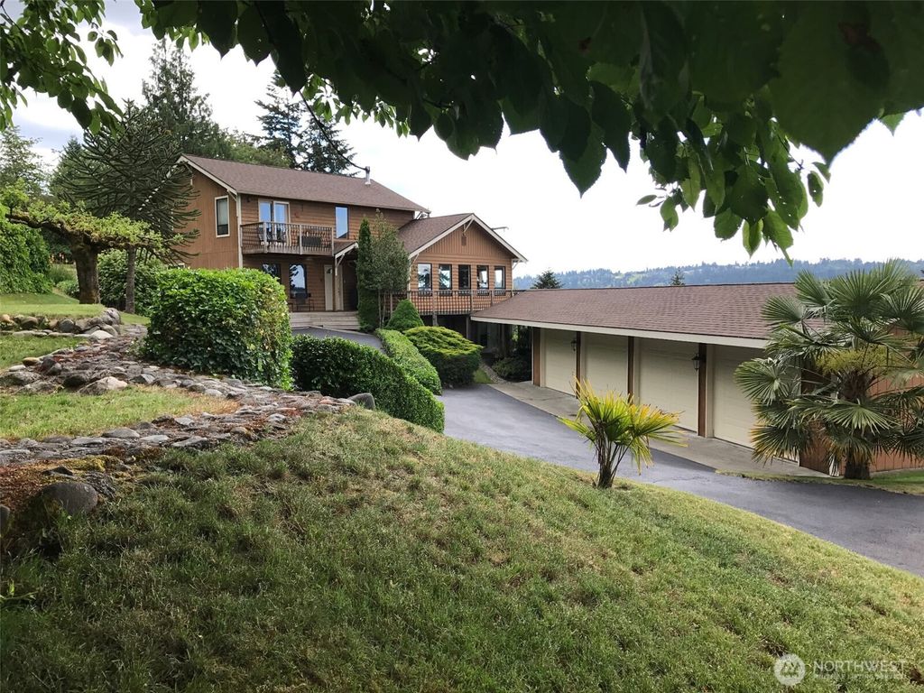 Photo of 3311 E Valley Highway, Sumner, WA 98390 (MLS # 2485857)