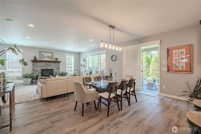 409 N 43rd Court
