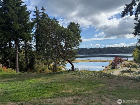 Photo of 190 NE Angove Place, Belfair, WA 98528 (MLS # 2438497)