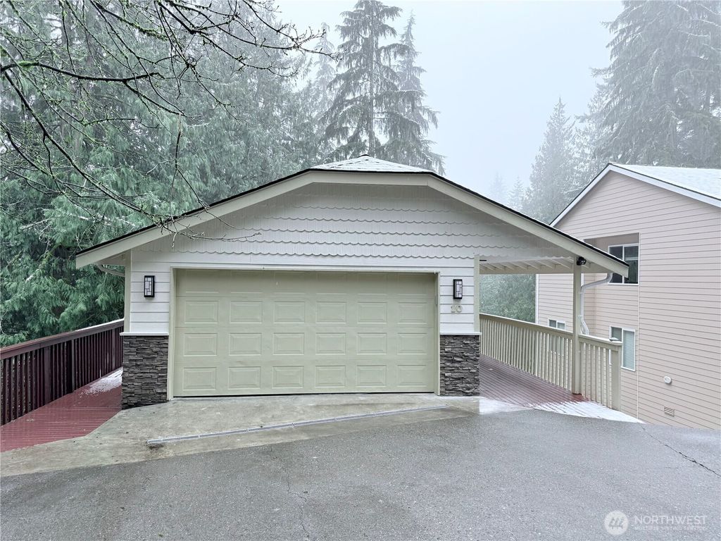 Photo of 10 Sandalwood Circle, Bellingham, WA 98229 (MLS # 2493636)