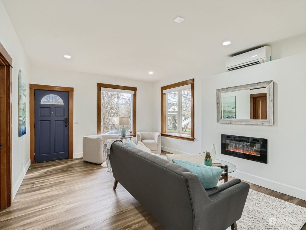 Photo of 6525 7th Avenue NW, Seattle, WA 98117 (MLS # 2041544)