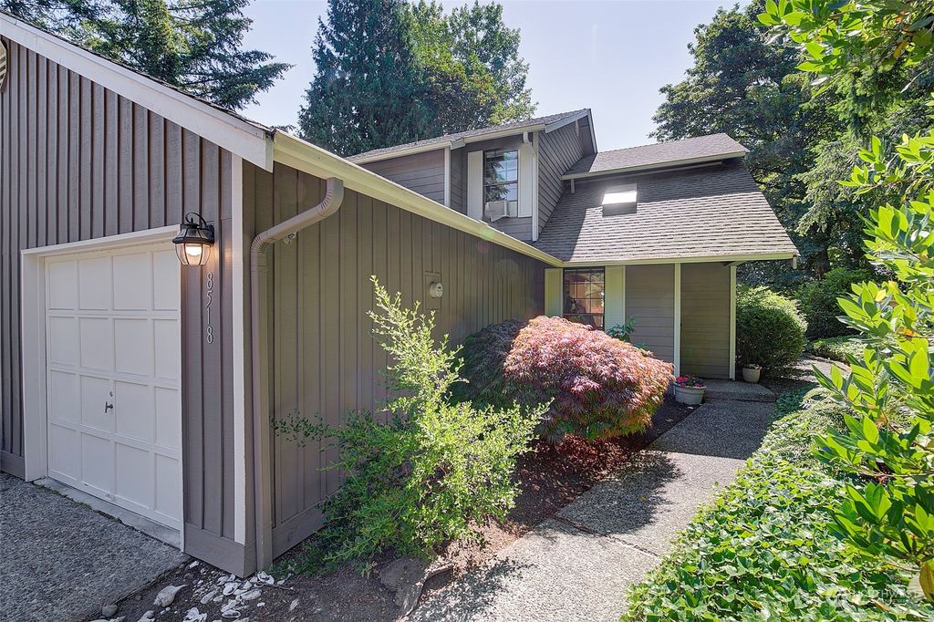 Photo of 8518 139th Avenue NE, Redmond, WA 98052 (MLS # 2267853)