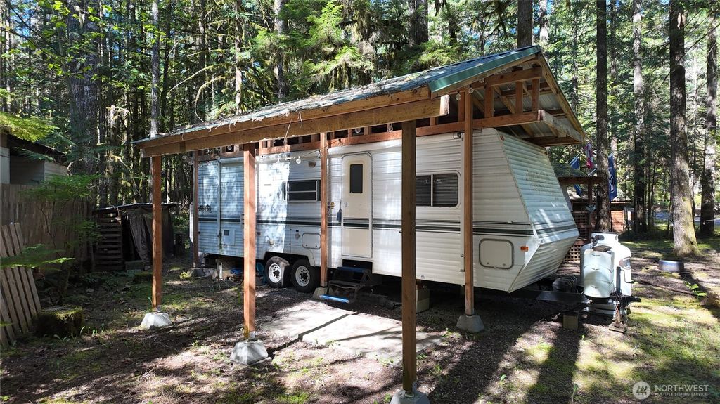 Photo of 291 Schinn Canyon Drive, Deming, WA 98244 (MLS # 2516801)