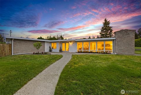 Photo of 7001 N 13th Street, Tacoma, WA 98406 (MLS # 2526942)