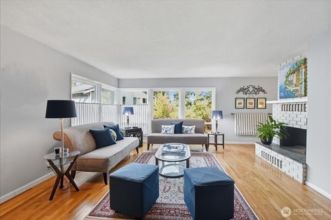 16743 79th Place NE Kenmore WA 98028