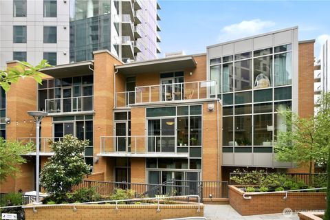 Photo of 10620 NE 9th Place #TH-6, Bellevue, WA 98004 (MLS # 2516529)