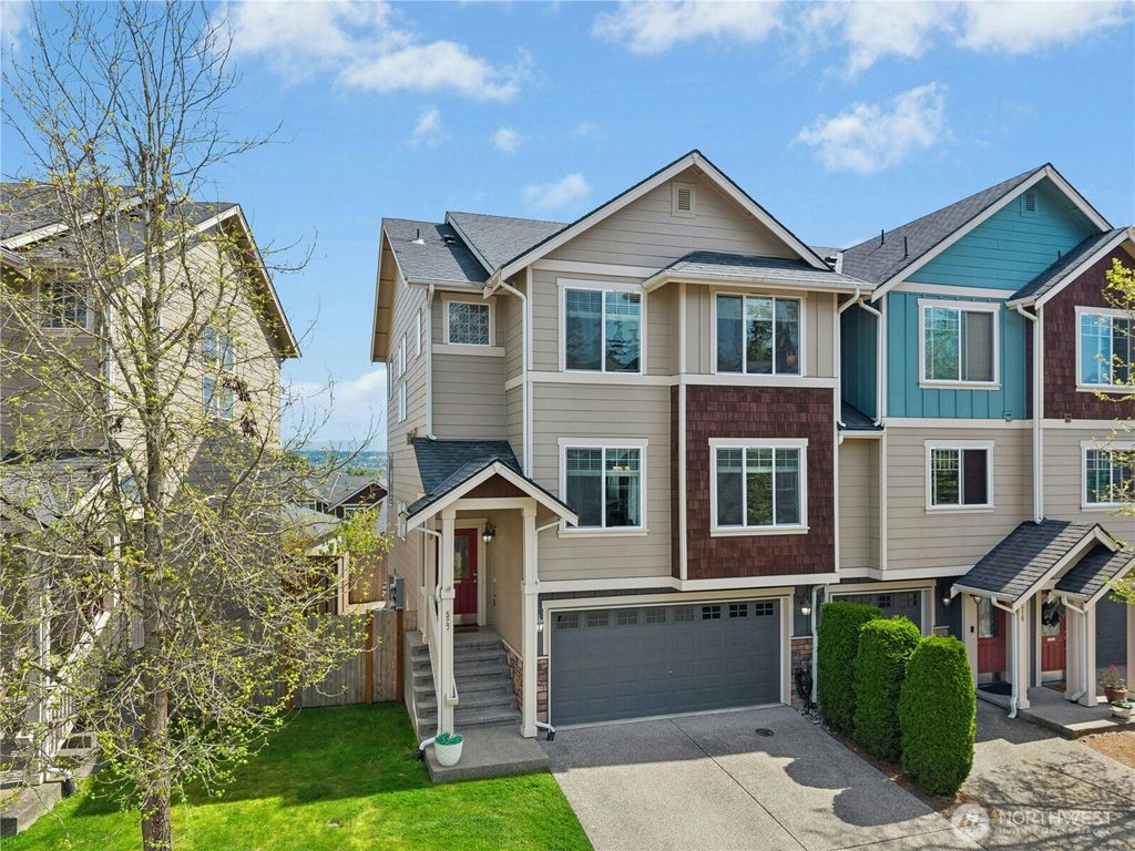 Photo of 527 Pilchuck Path, Everett, WA 98201 (MLS # 2500155)