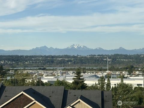 Photo of 527 Pilchuck Path, Everett, WA 98201 (MLS # 2500155)