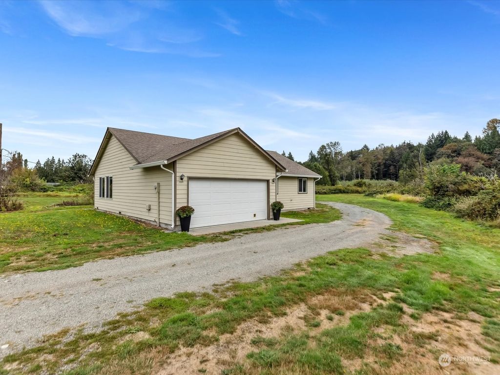 Photo of 24025 99th DR NE Dr, Arlington, WA 98223 (MLS # 2270322)