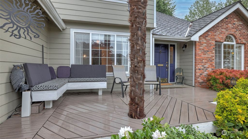 Photo of 8408 126th Place SE, Newcastle, WA 98056 (MLS # 2064276)
