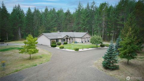 Photo of 4843 SW Daisy Street, Port Orchard, WA 98367 (MLS # 2442544)