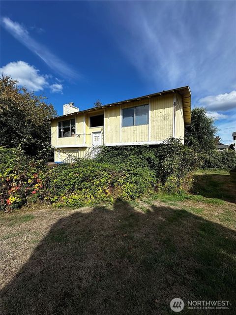 Photo of 5055 33rd Court NE, Tacoma, WA 98422 (MLS # 2443220)