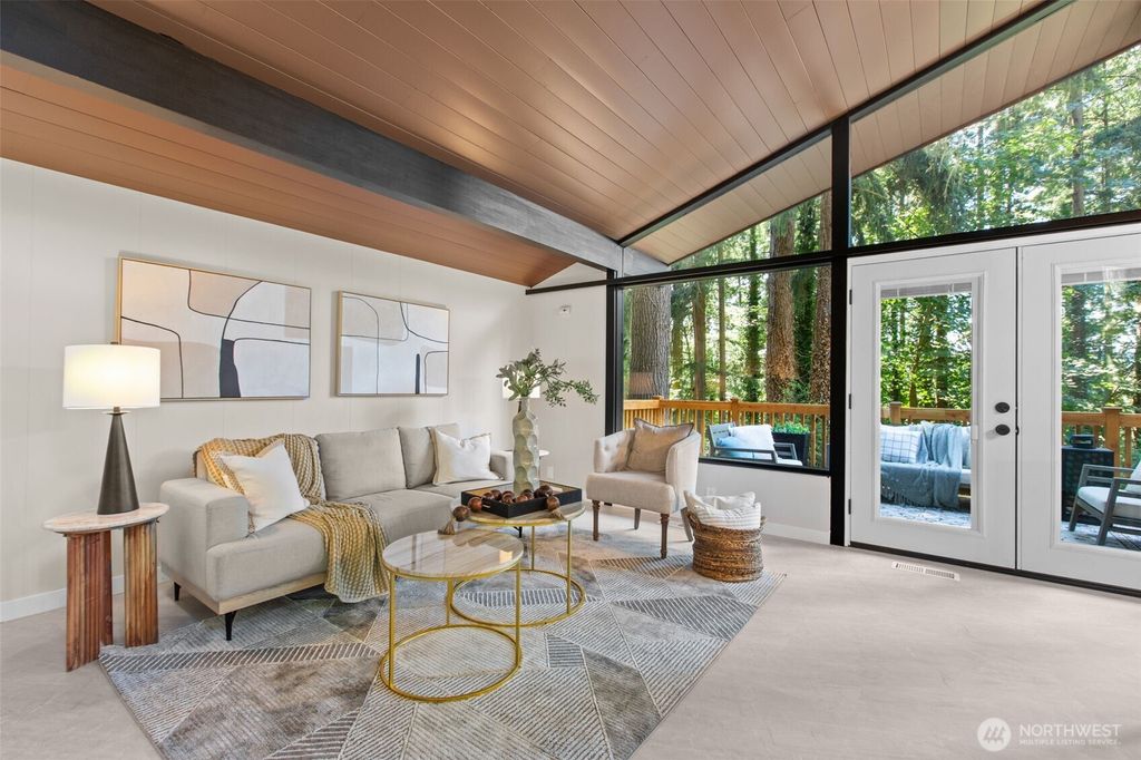 Photo of 18265 47th Place NE, Lake Forest Park, WA 98155 (MLS # 2369019)