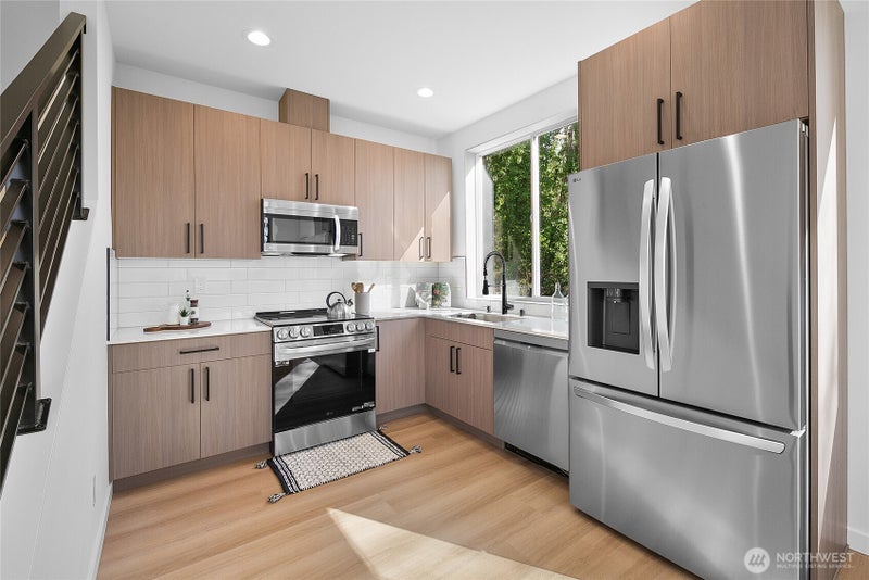 1804 28th Avenue S