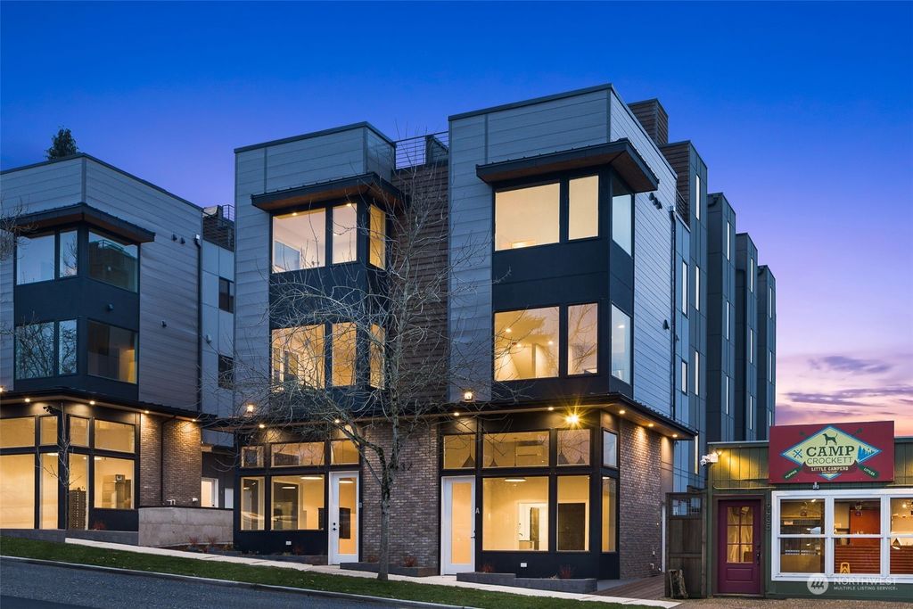 Photo of 6537 D 35th Avenue SW, Seattle, WA 98126 (MLS # 2188601)