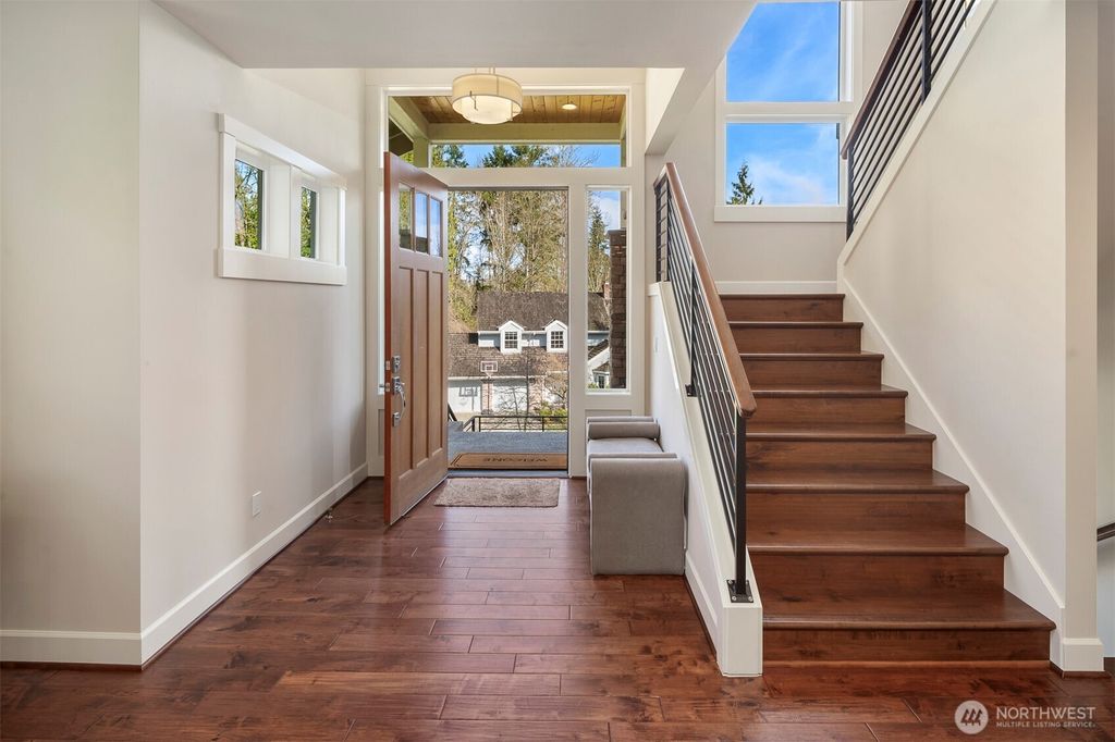Photo of 4577 NE 89th Street, Seattle, WA 98115 (MLS # 2349400)