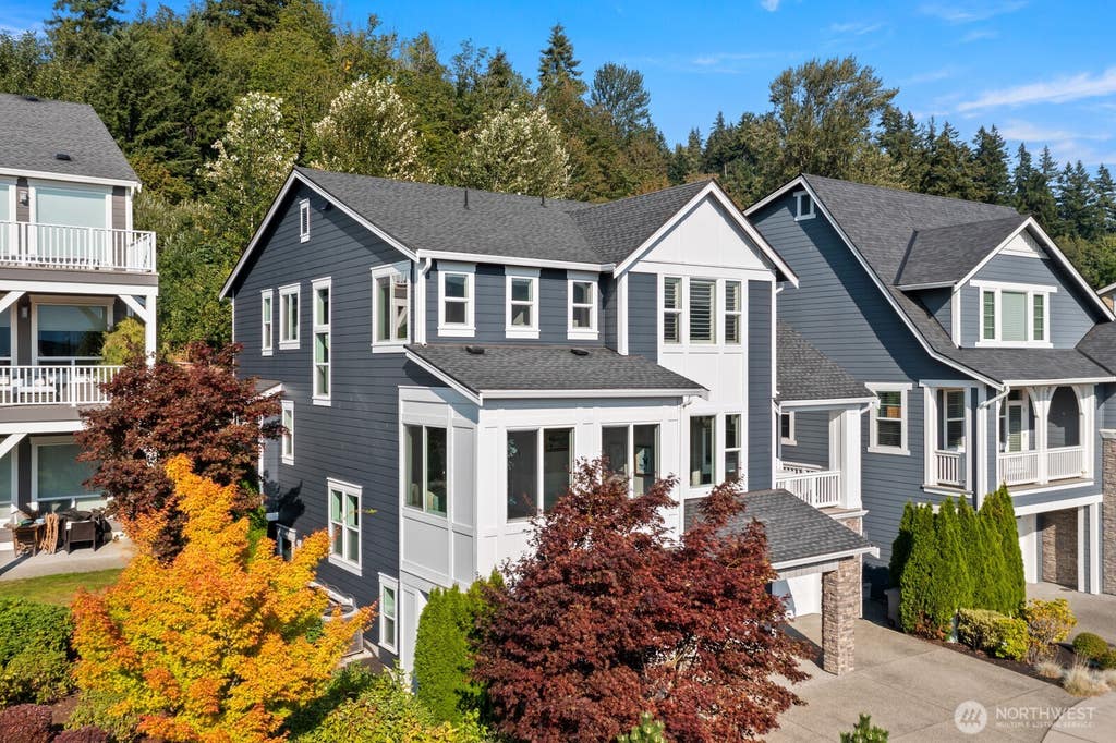 Photo of 3852 201st Court SE, Sammamish, WA 98075 (MLS # 2570131)