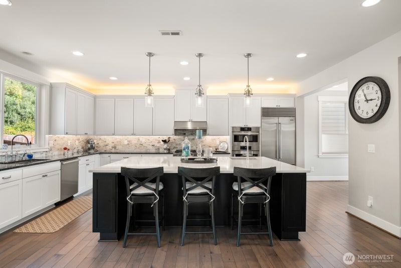 3852 201st Court SE