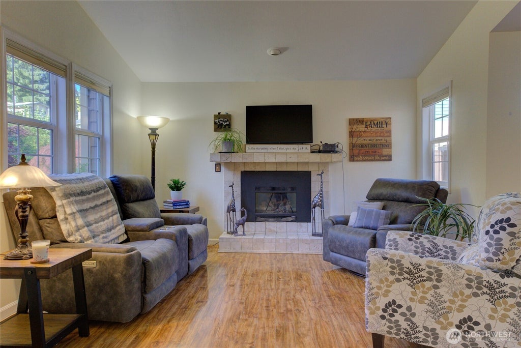 Photo of 5203 122nd Street SE, Everett, WA 98208 (MLS # 2545608)