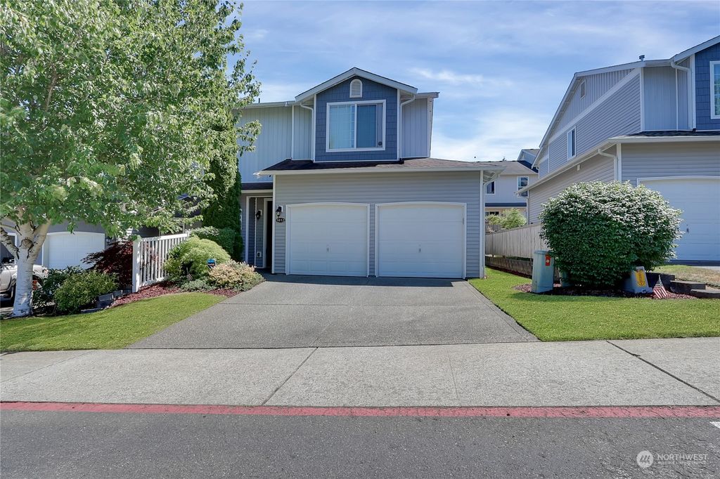 Photo of 3001 SE 10th Street #1012, Renton, WA 98058 (MLS # 2262851)
