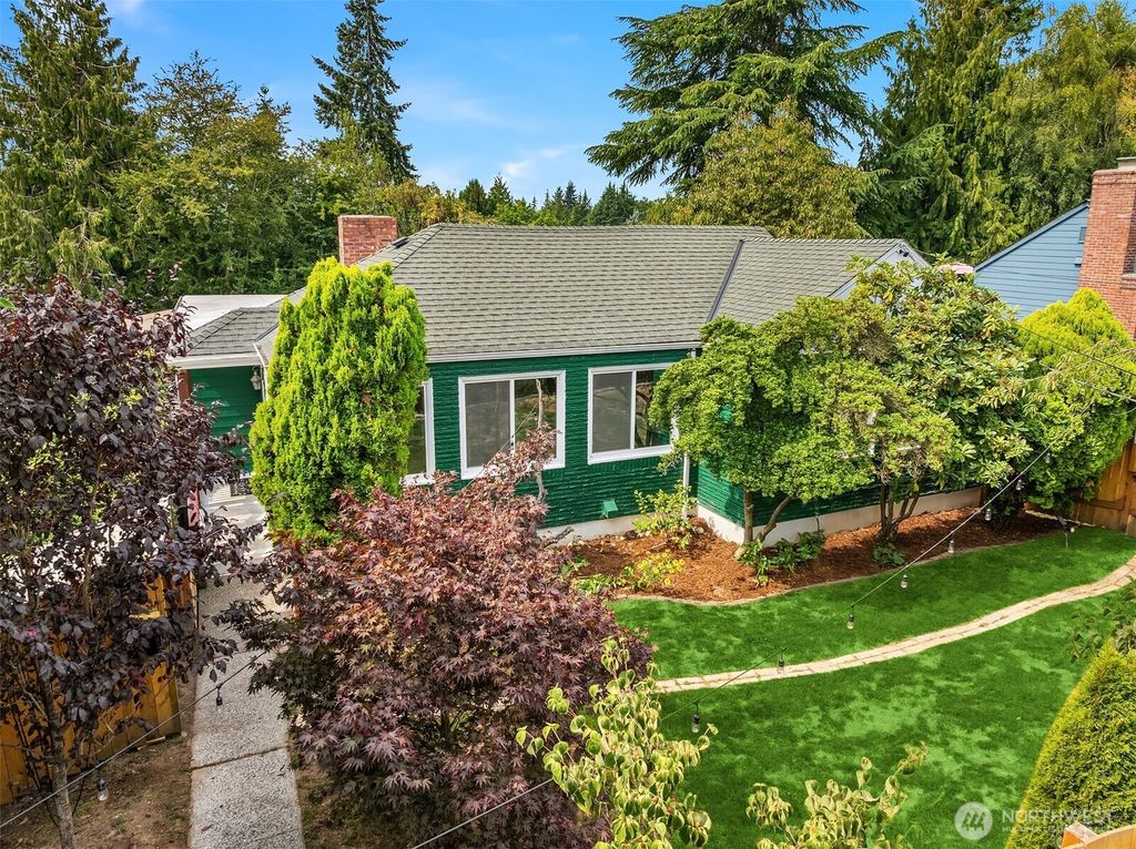 Photo of 6833 47th Avenue NE, Seattle, WA 98115 (MLS # 2417859)