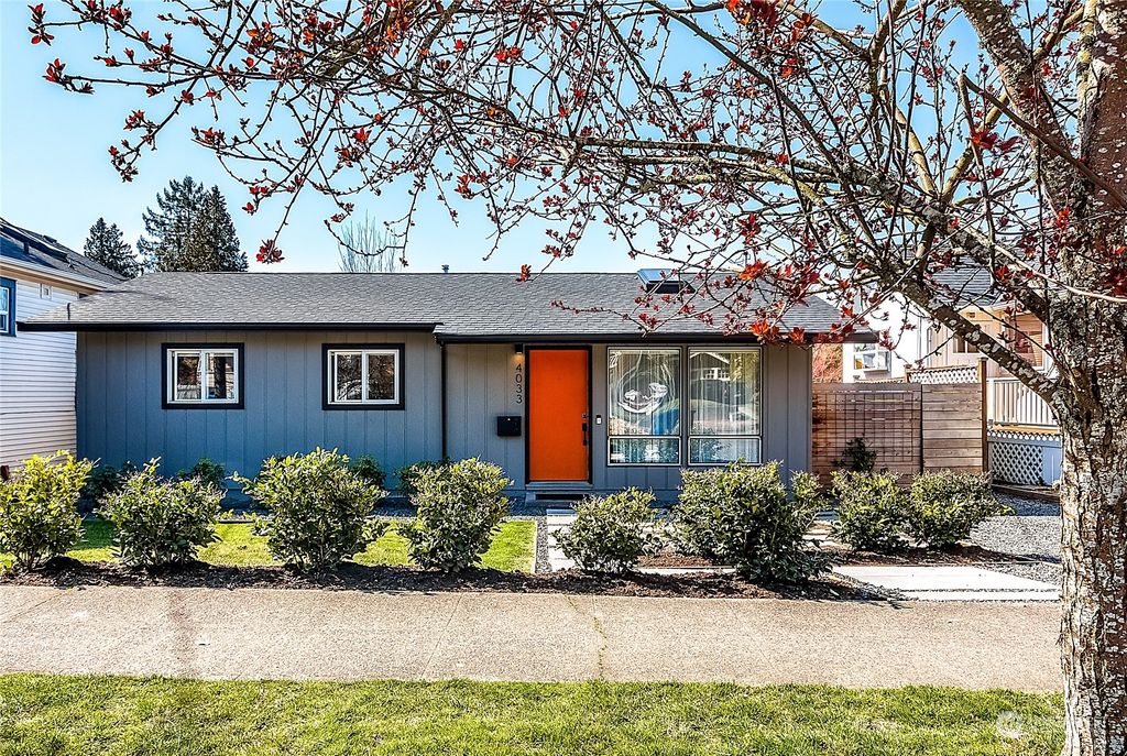 Photo of 4033 20th Avenue SW, Seattle, WA 98106 (MLS # 2179920)