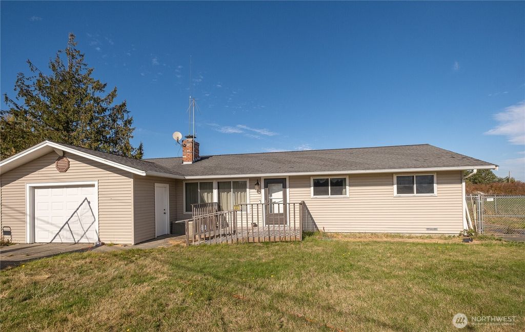 Photo of 1496 Bonnie View Acres Road, Oak Harbor, WA 98277 (MLS # 2445127)