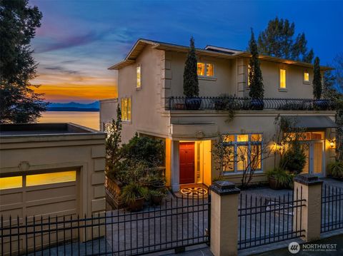 3017 Perkins Lane W Seattle WA 98199