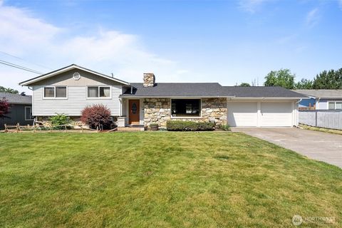 Photo of 1314 S Division Street, Walla Walla, WA 99362 (MLS # 2392809)